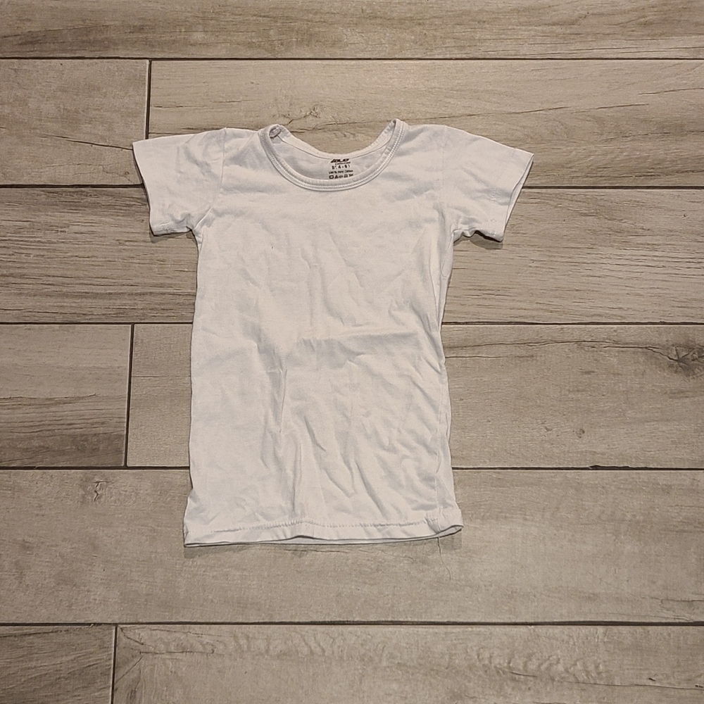 🍁Girls white t shirt🪅